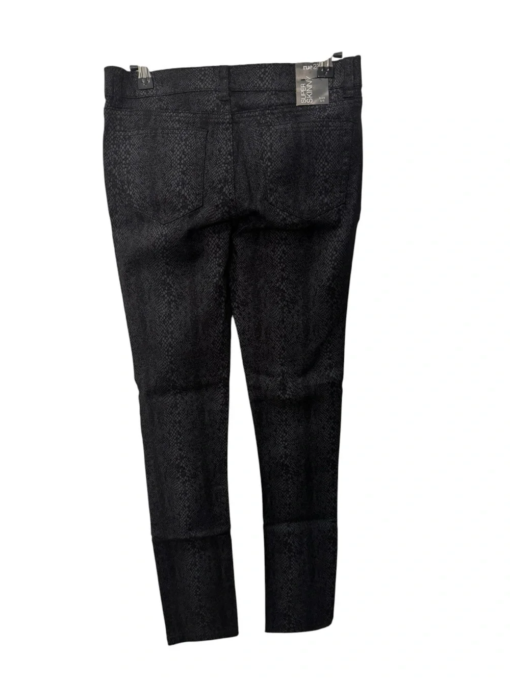 Rue21 Super Skinny Black Snakeskin Jeans NWT womens size 5/6